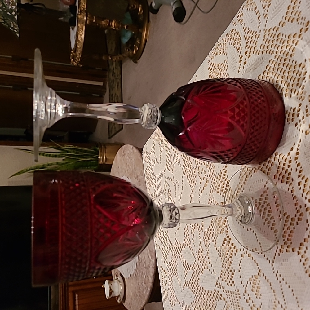 Red wine goblets. - Picture 4 of 6